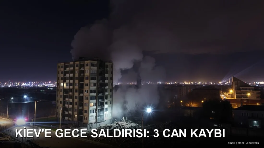 Kiev'de hava saldırısı sonrası hasarlı bina ve dumanlar — gece görüntüsü